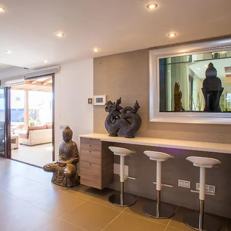 Buddha ***** Villa