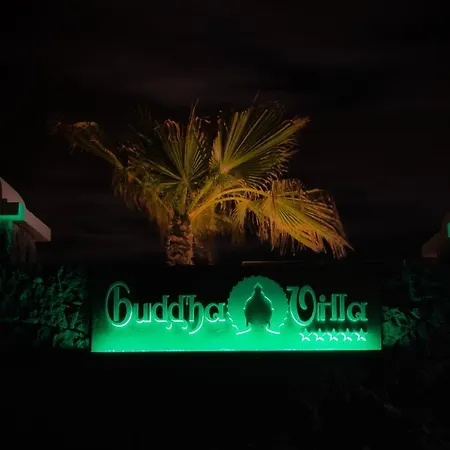 Buddha ***** Villa